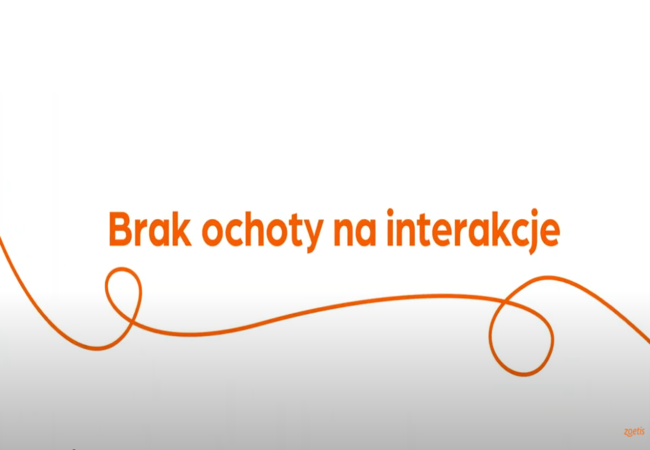 Tekst „Brak ochoty na interakcje” z pomarańczową spiralą na białym tle.